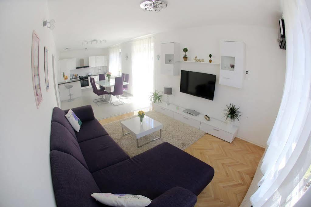 Apartments Martina Bibinje Exteriör bild